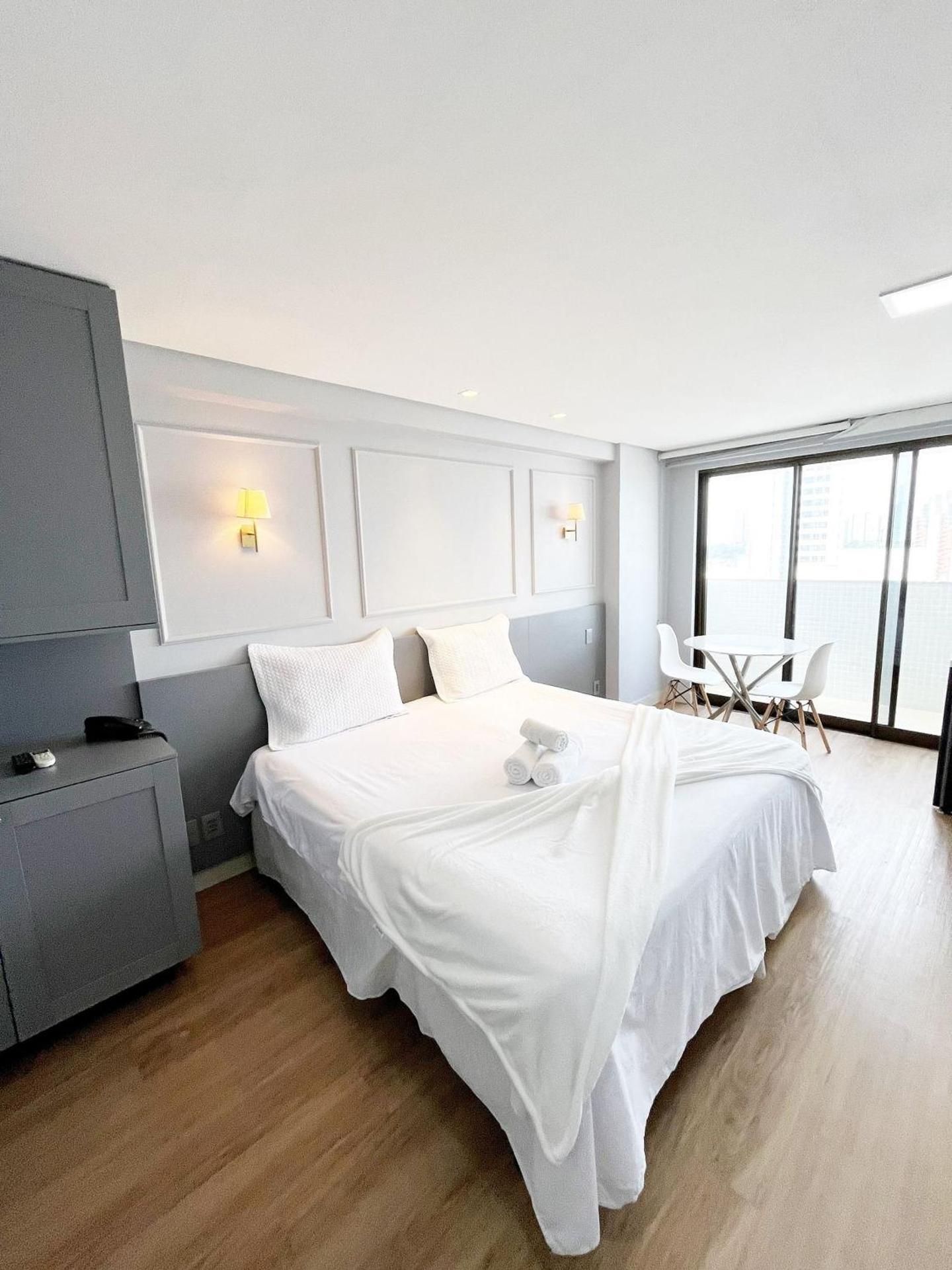 Apartment with Balcony