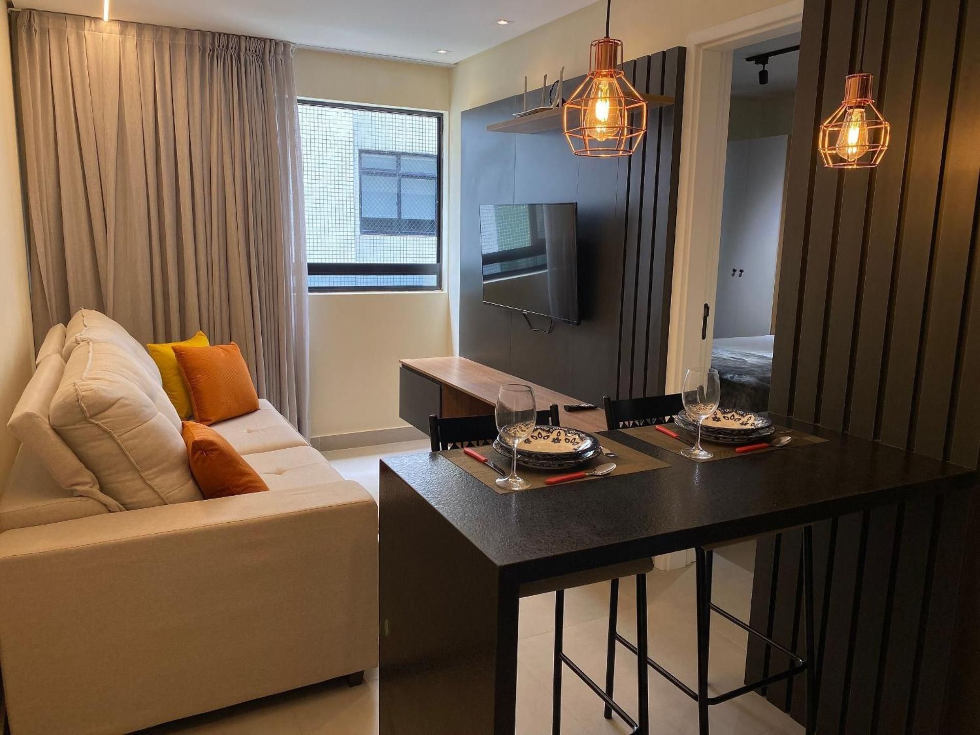 Deluxe One-Bedroom Apartment