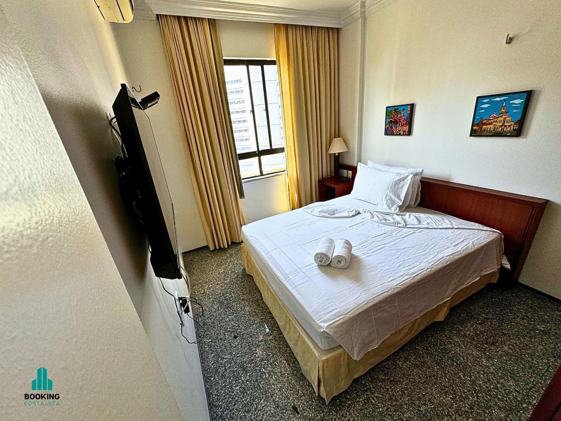 One-Bedroom Apartment with Balcony and Sea View