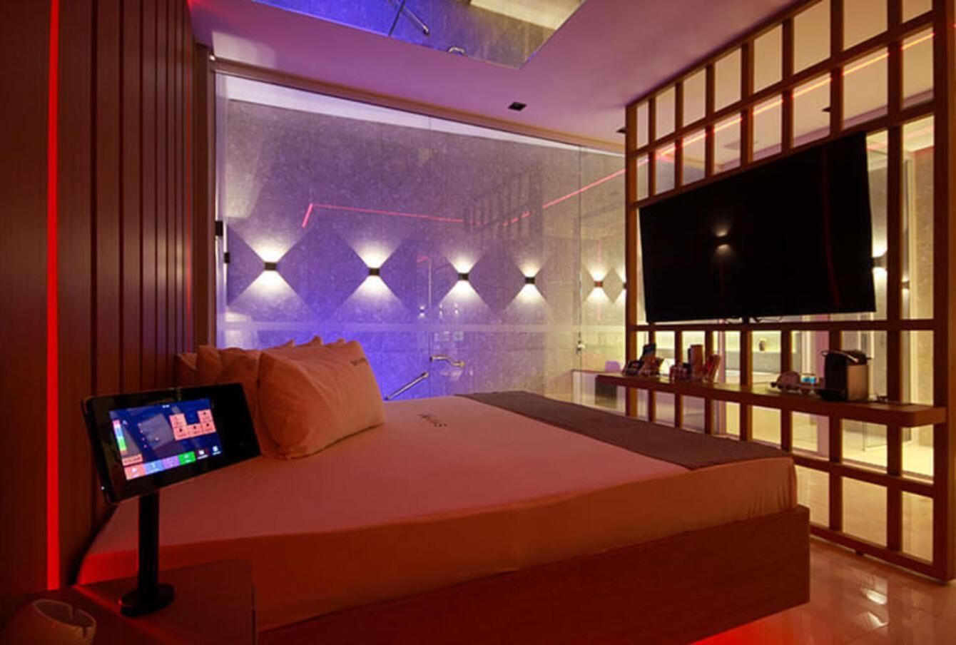 Suite with Private Pool