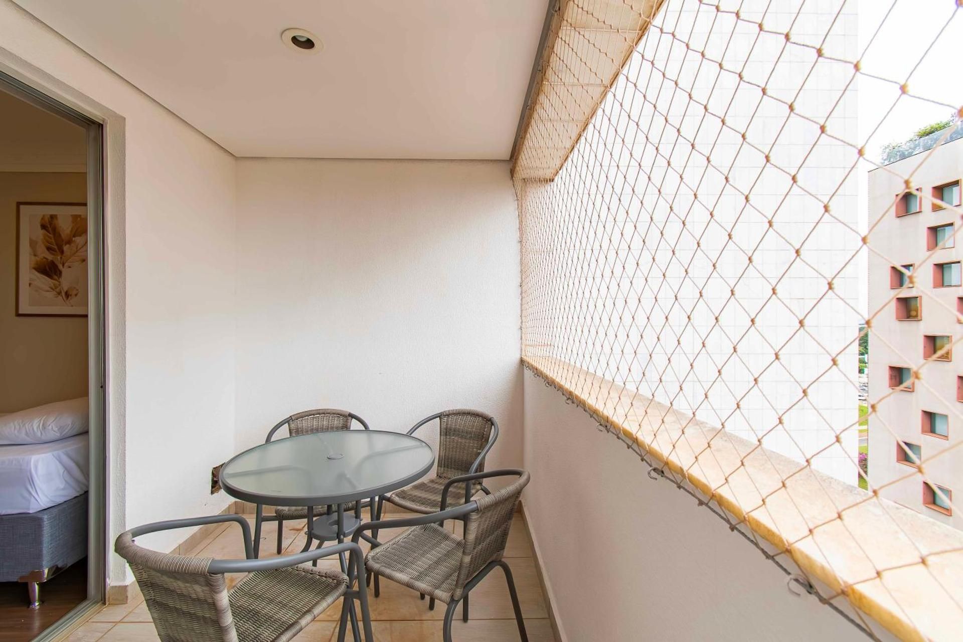 Two-Bedroom Deluxe Apartment with Balcony