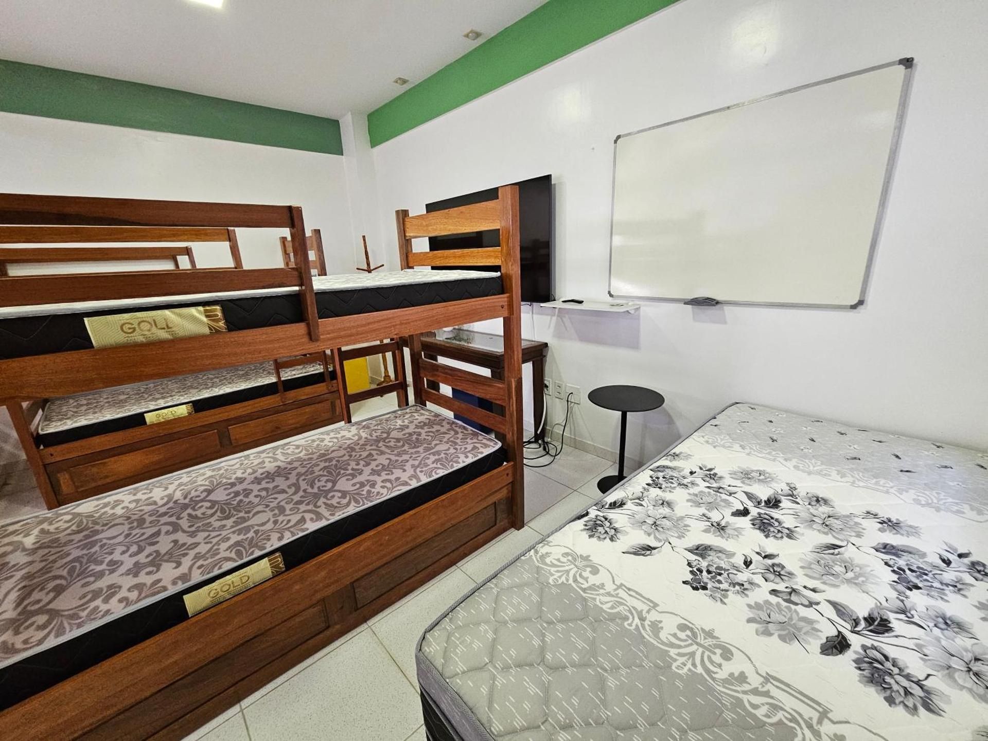 Bed in 8-Bed Mixed Dormitory Room