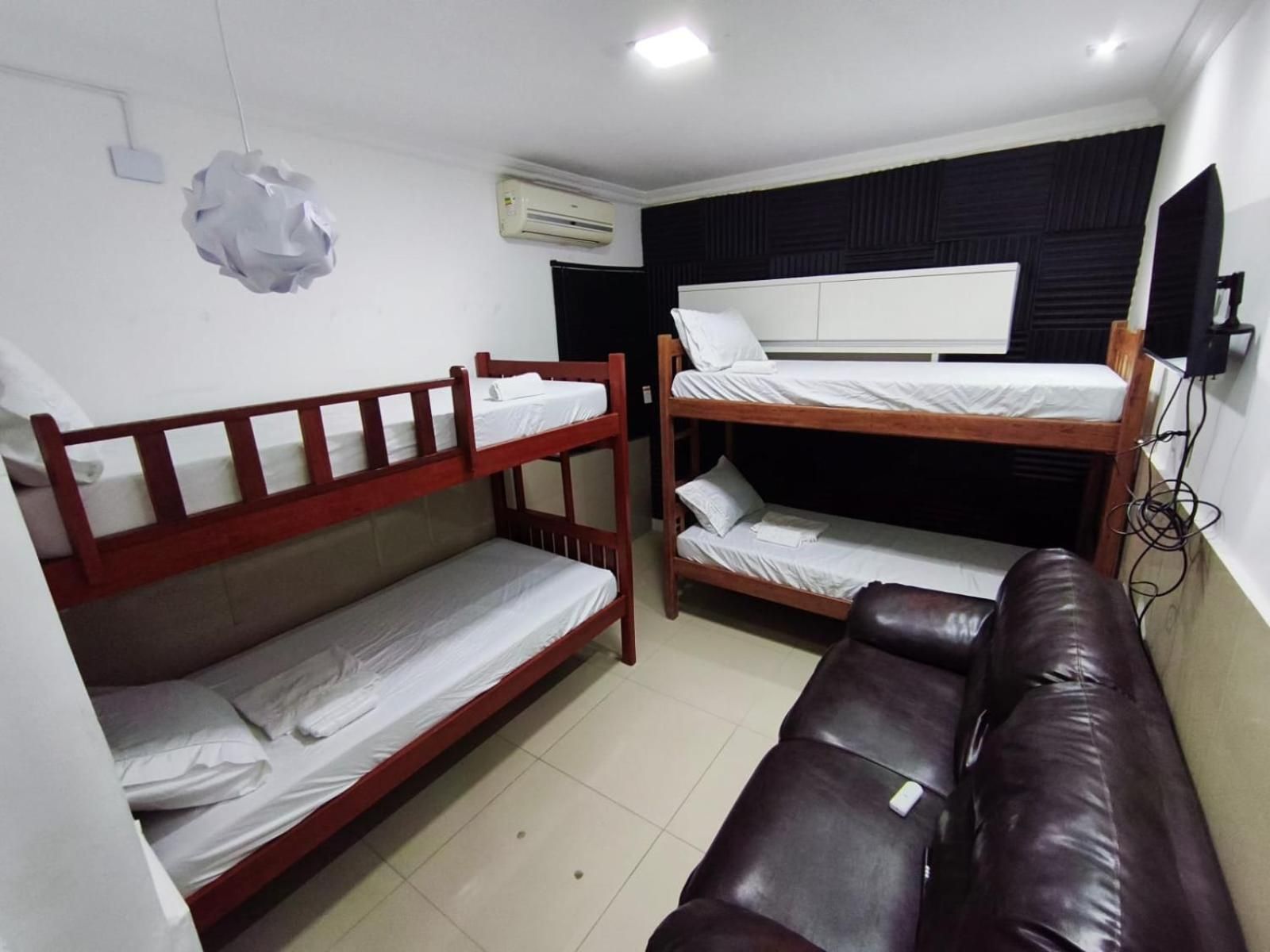 Quadruple Room with Private External Bathroom