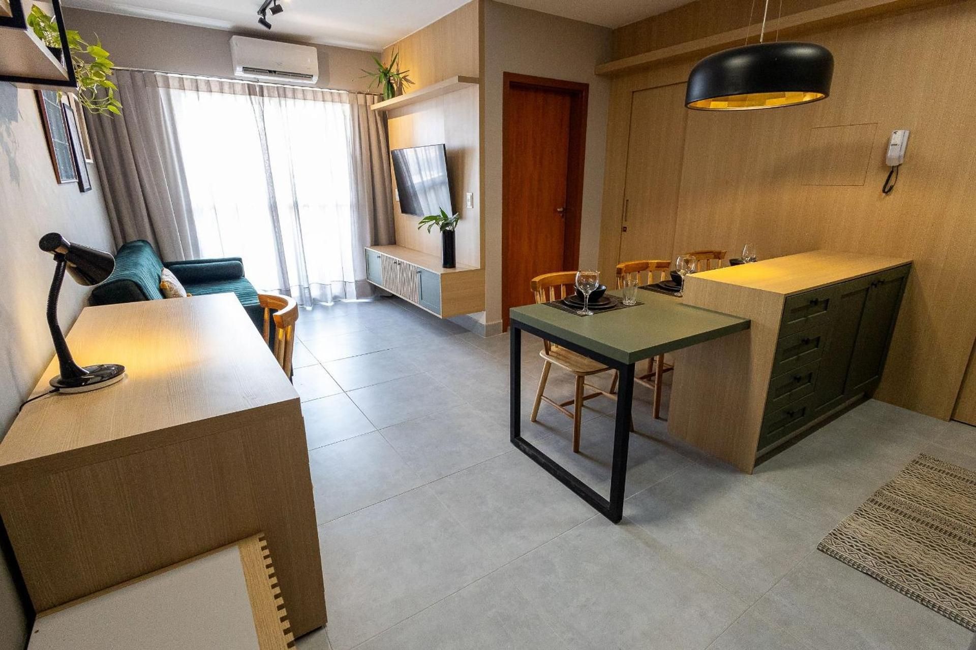 Apartment 19