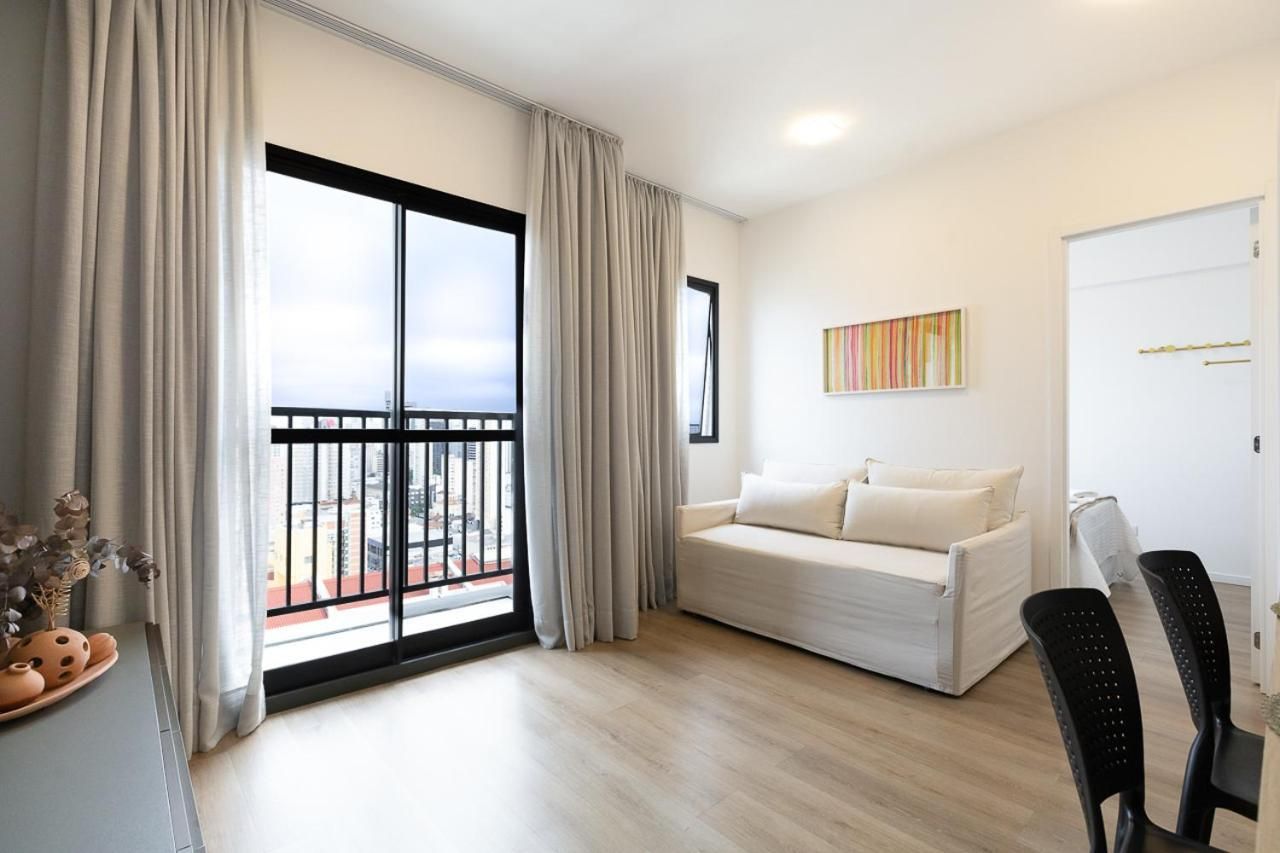 Apartment with City View