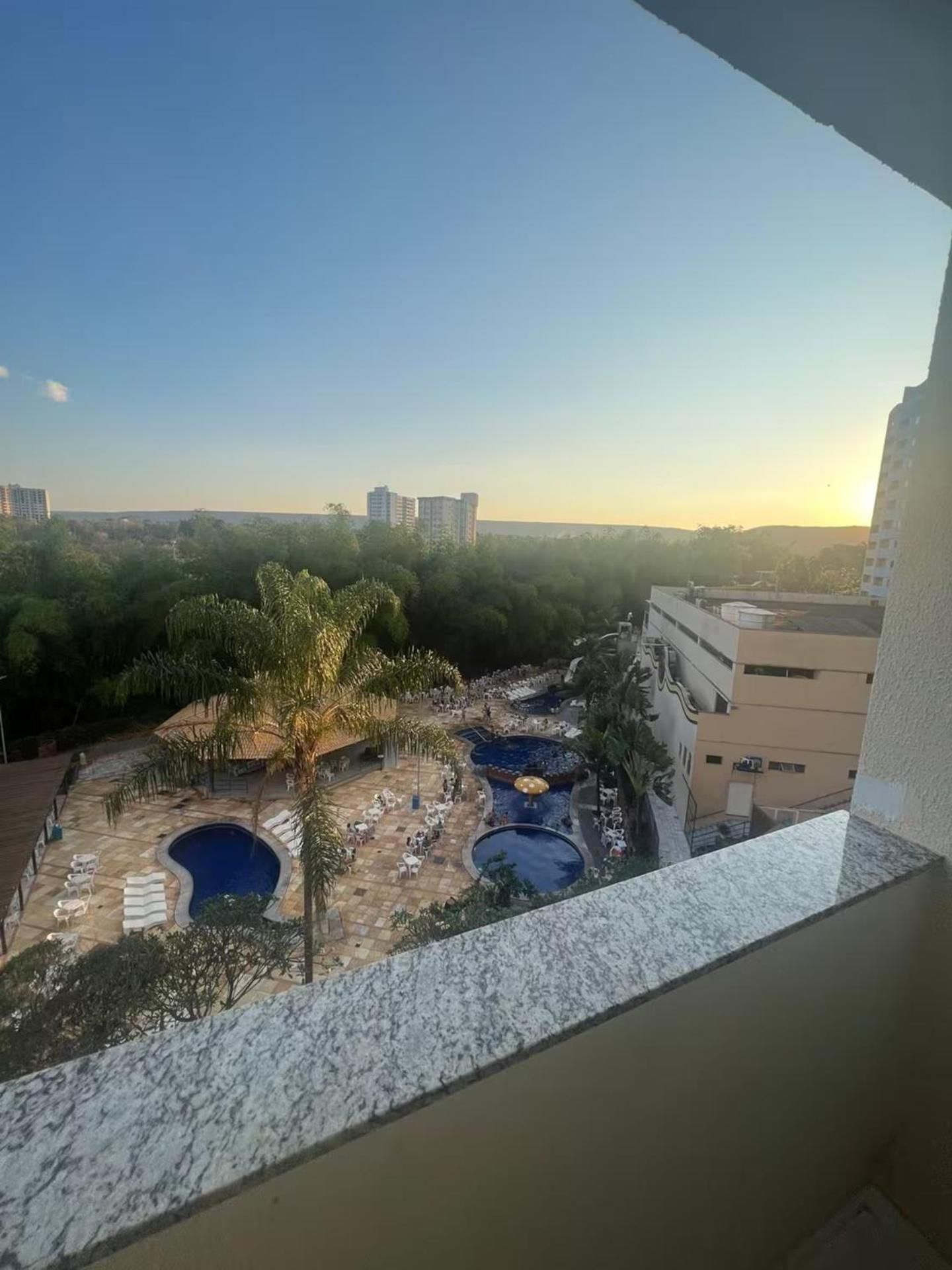 Queen Suite with Pool View