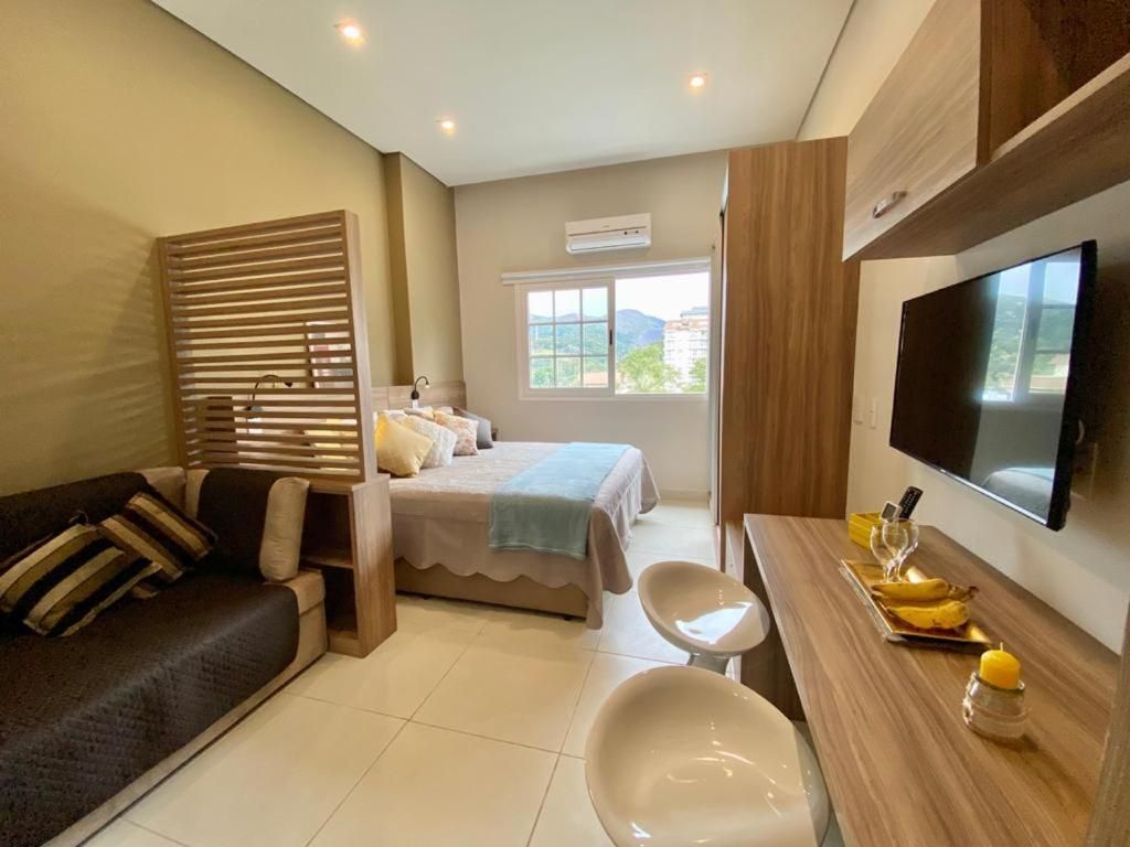 King Studio with Sofa Bed