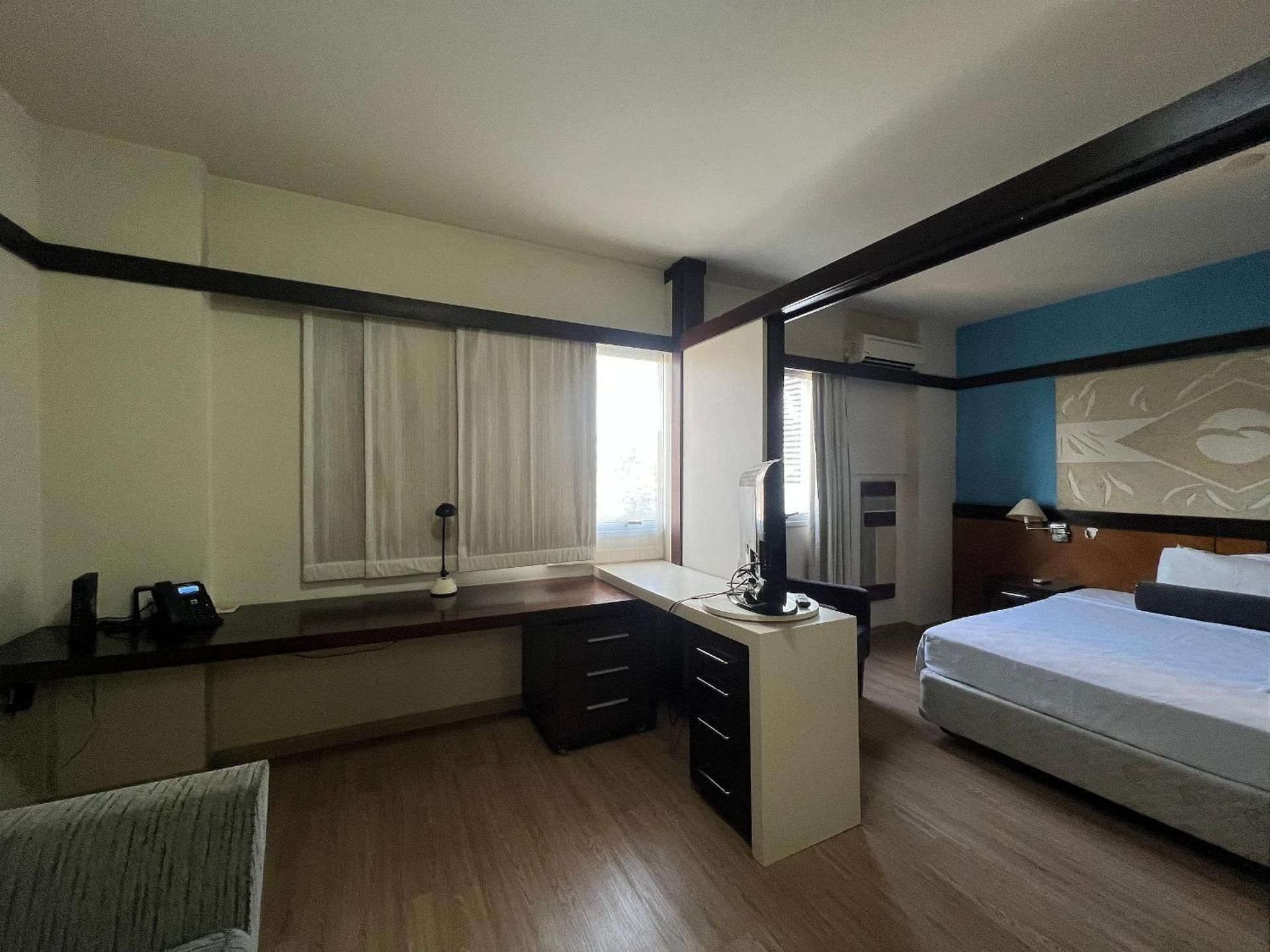 Apartment with City View