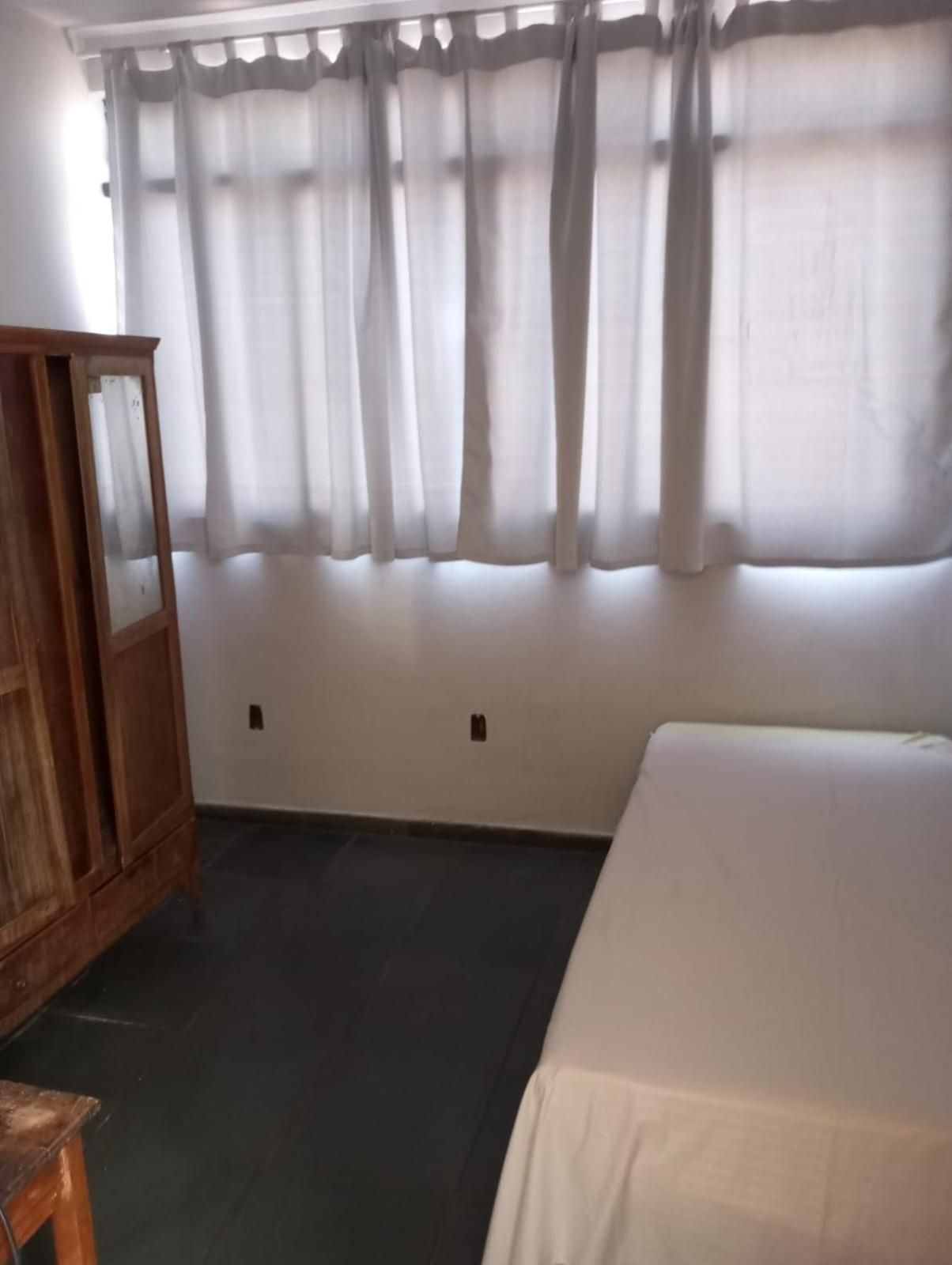 Single Room with Shared Bathroom