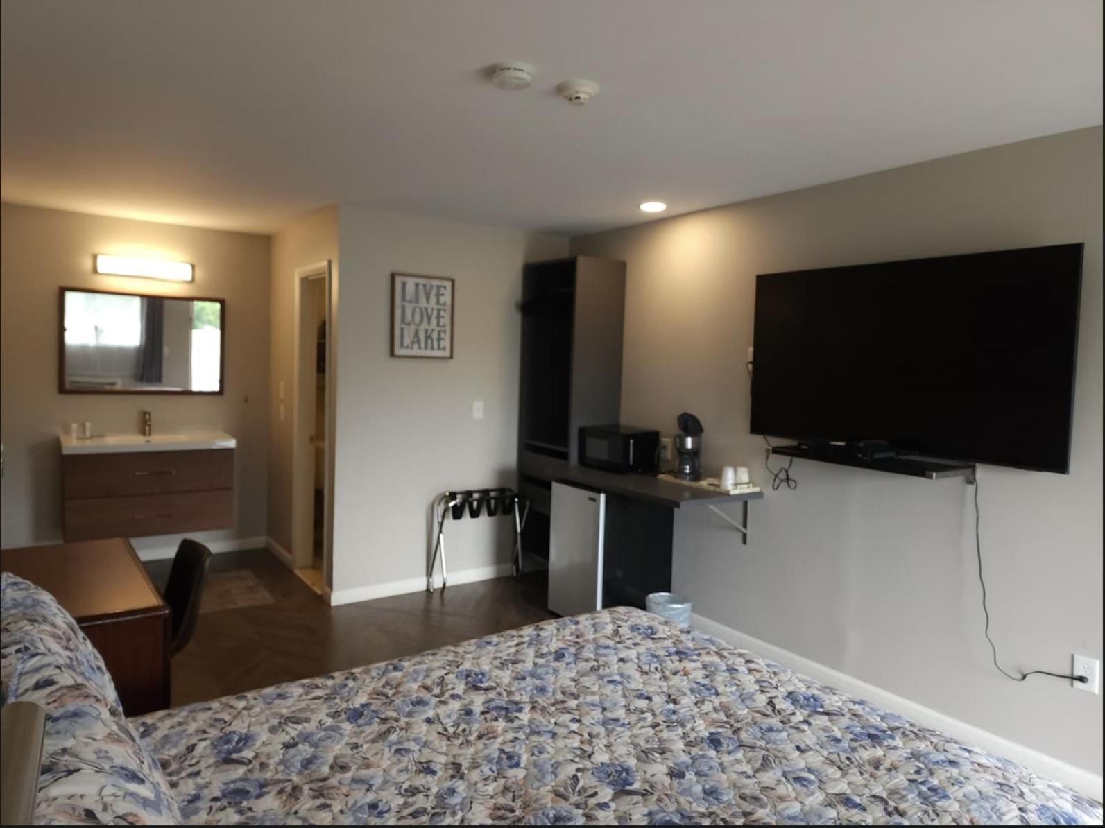 Superior Queen Room