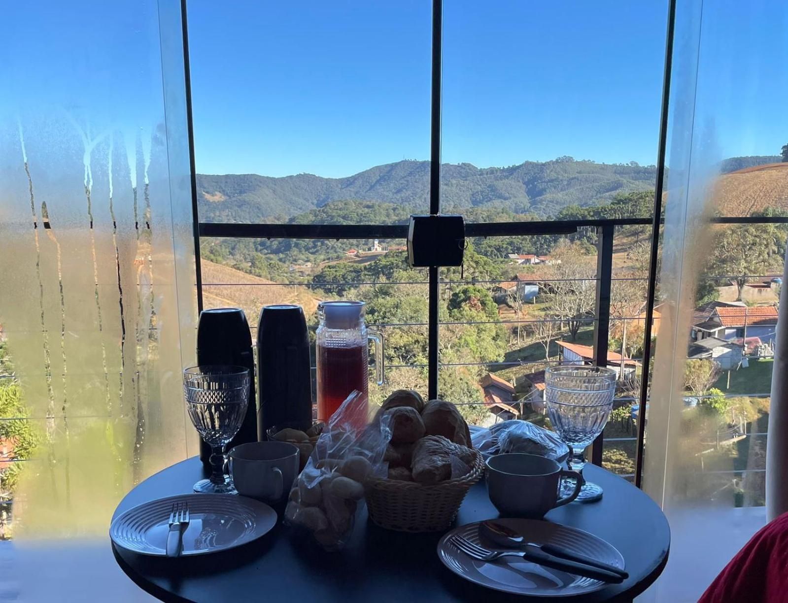 King Room with Mountain View