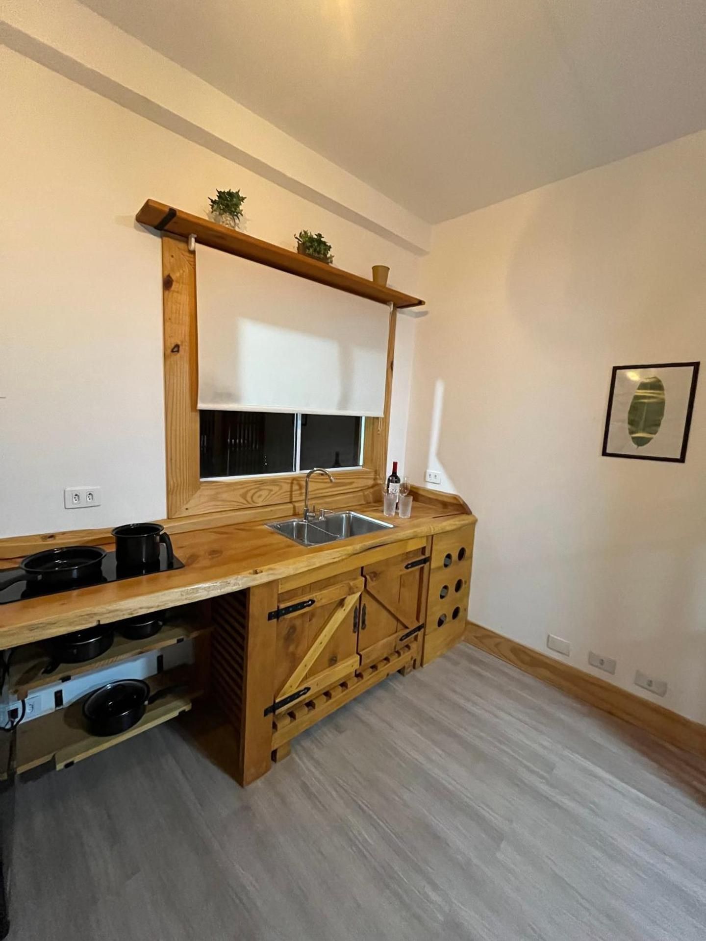 Studio Apartment with Queen Bed