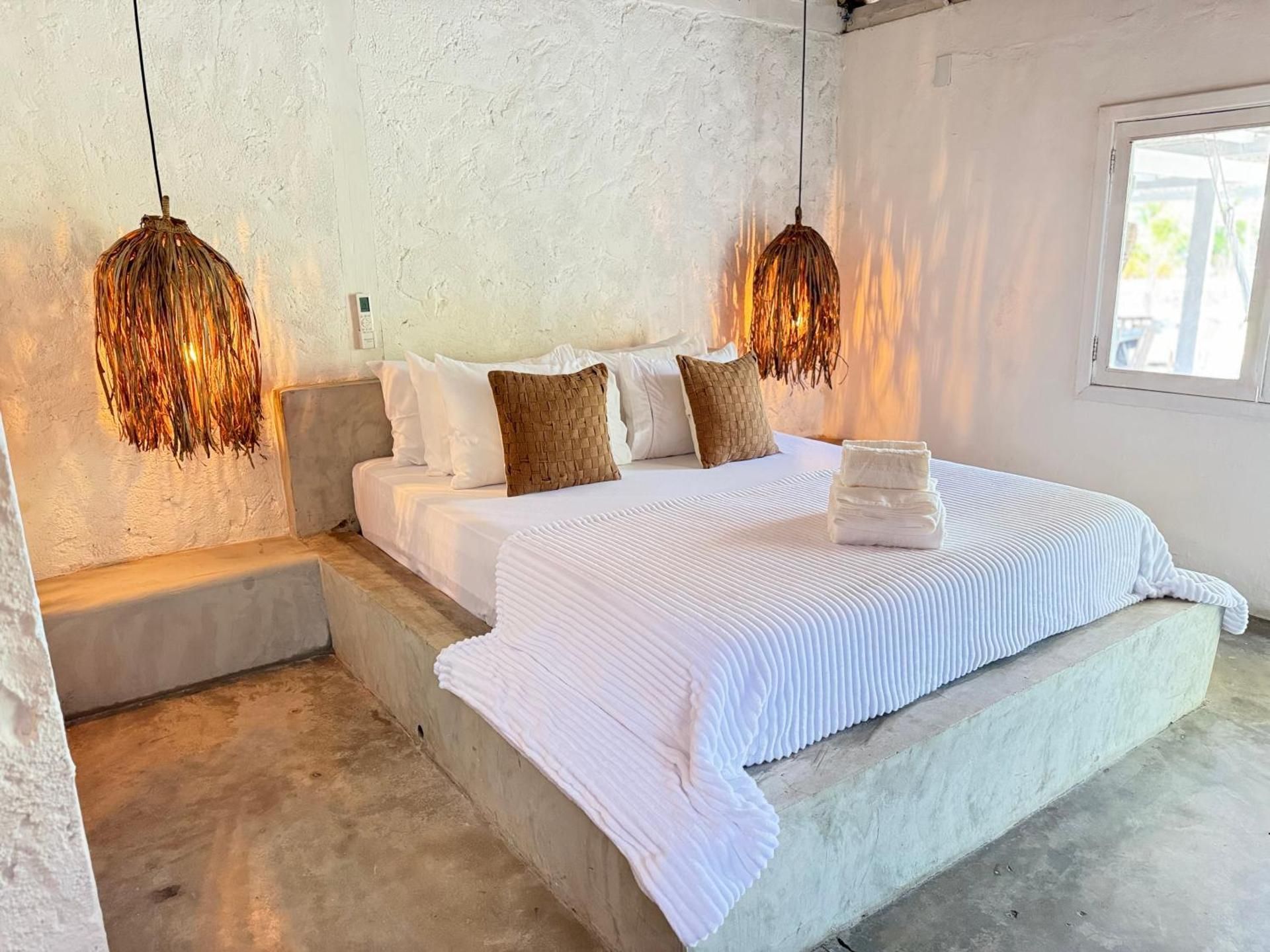 Triple Room with Sea View