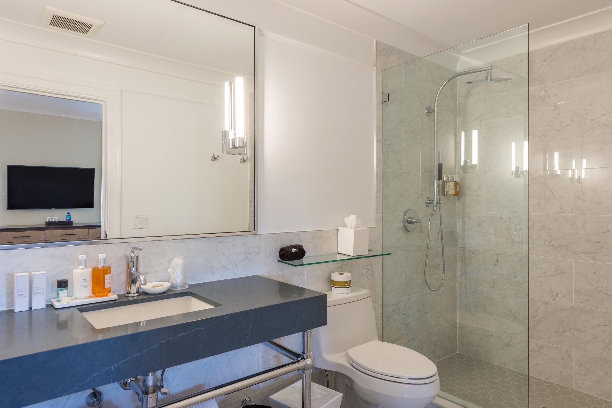 The Abbey Inn & Spa Abbey River View Suite 3