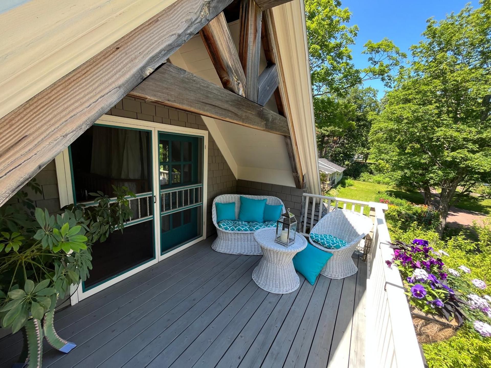 Deluxe Double Room with Balcony