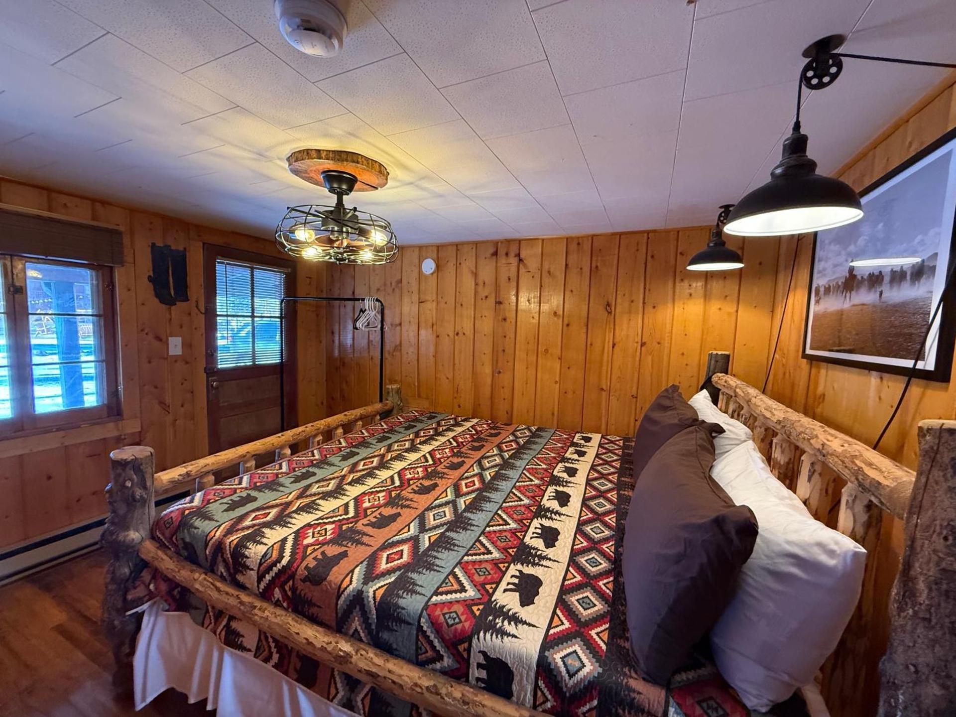 Deluxe King Suite