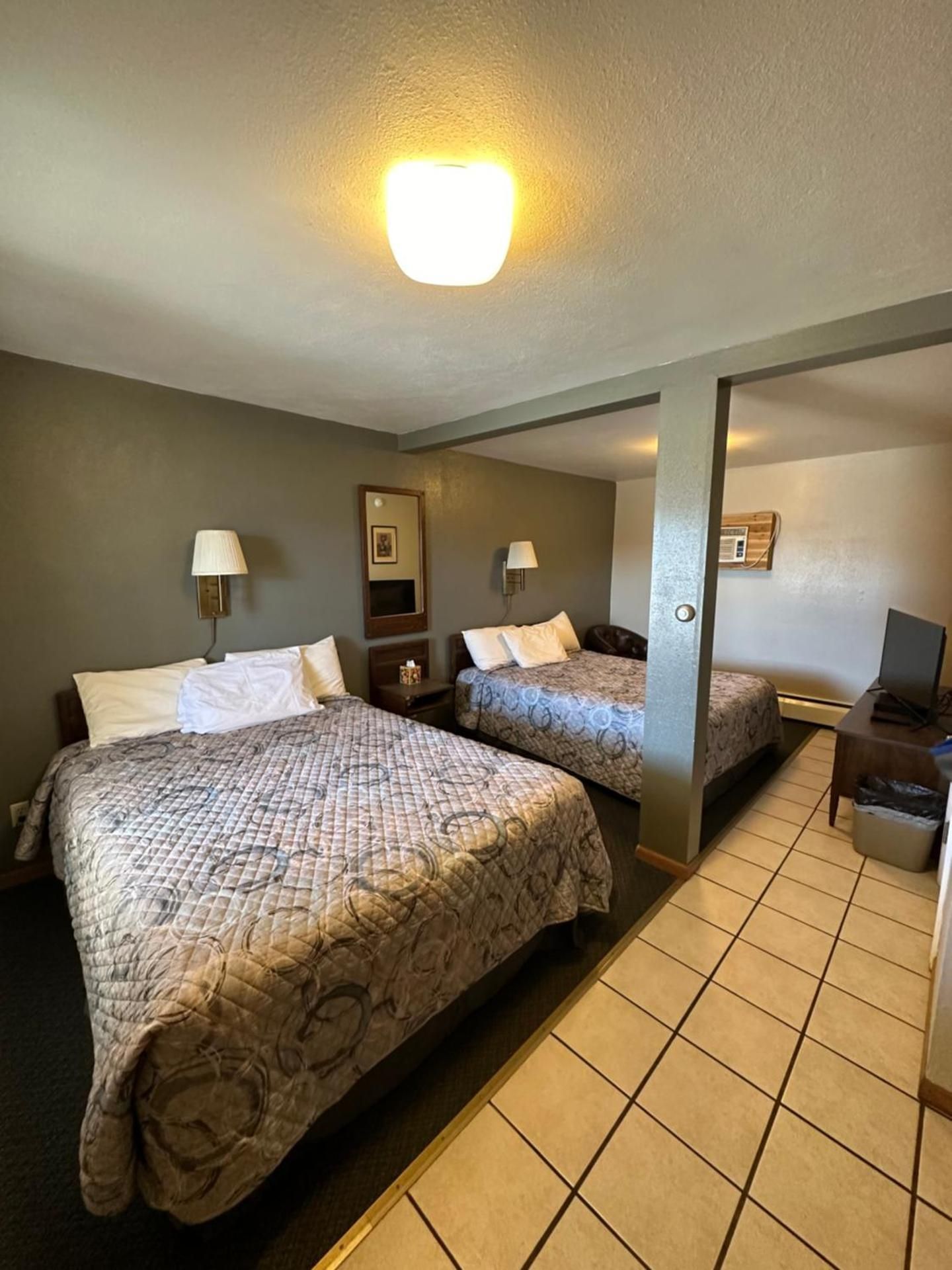 Queen Room