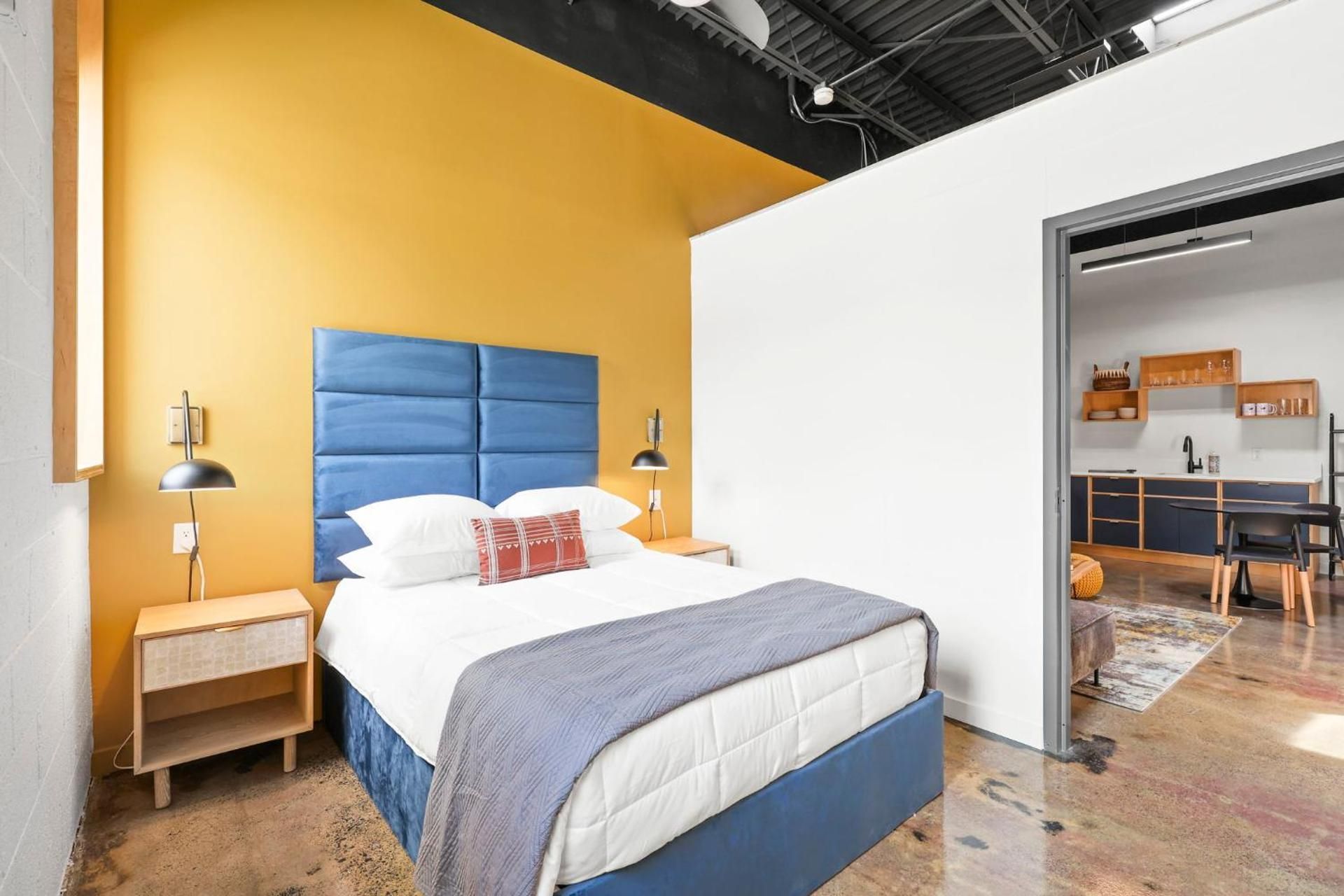 The Speckled Trout Outpost Deluxe Queen Suite