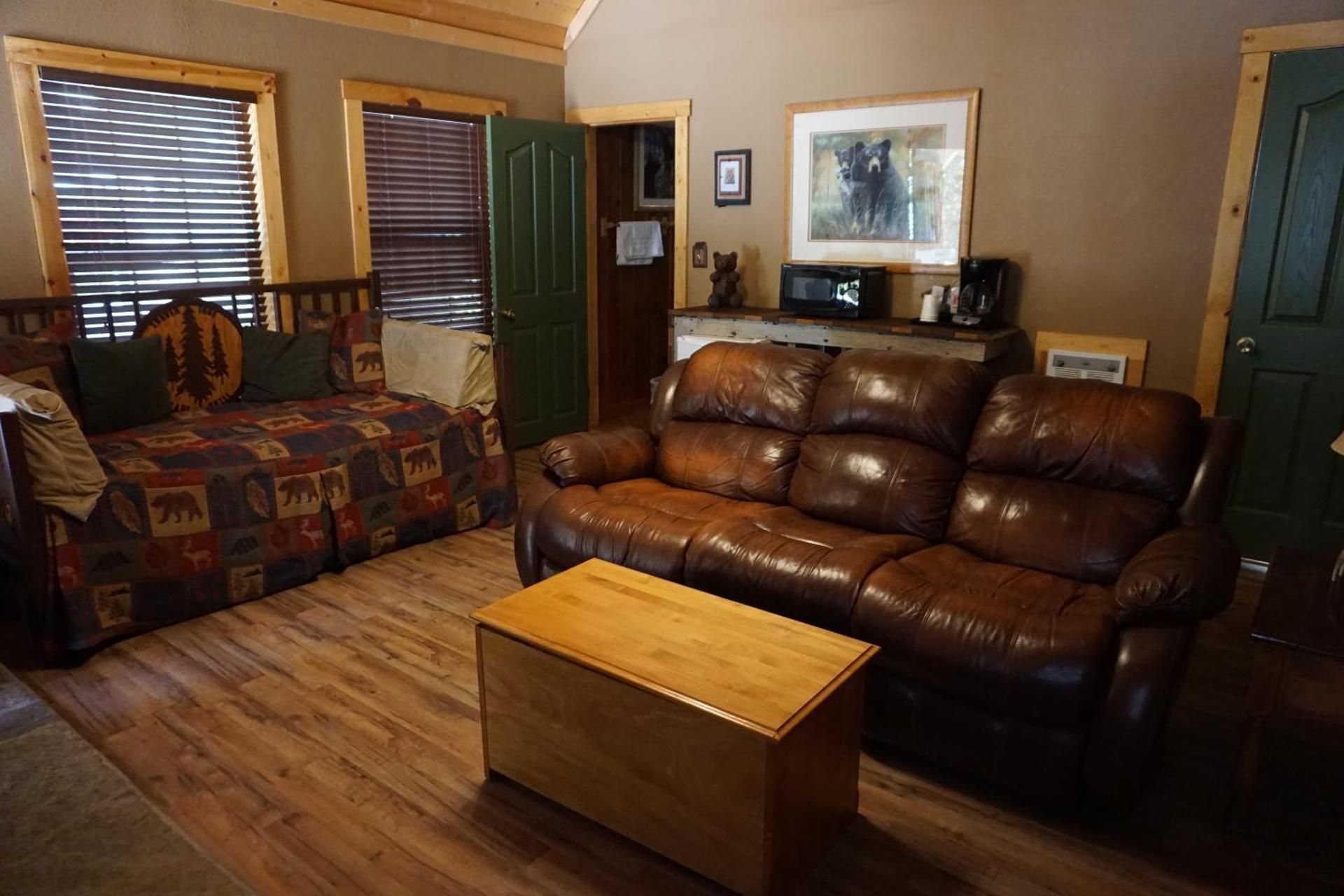 Deluxe Room (2 Adults + 1 Child)