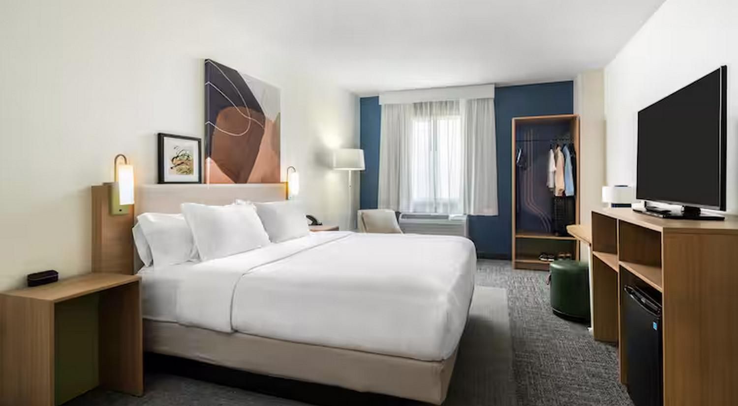 1 KING BED WITH SOFABED