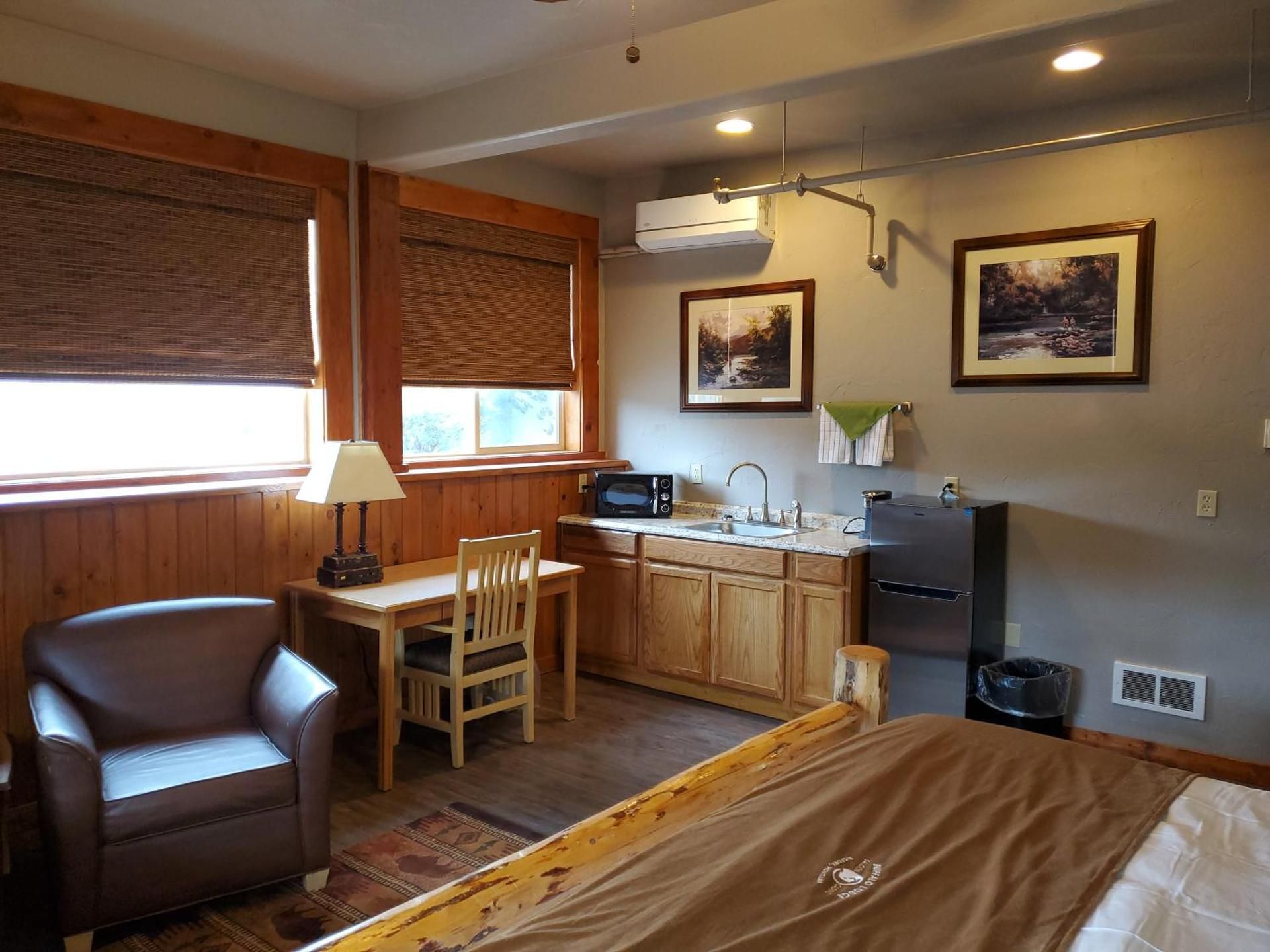 Deluxe King Room