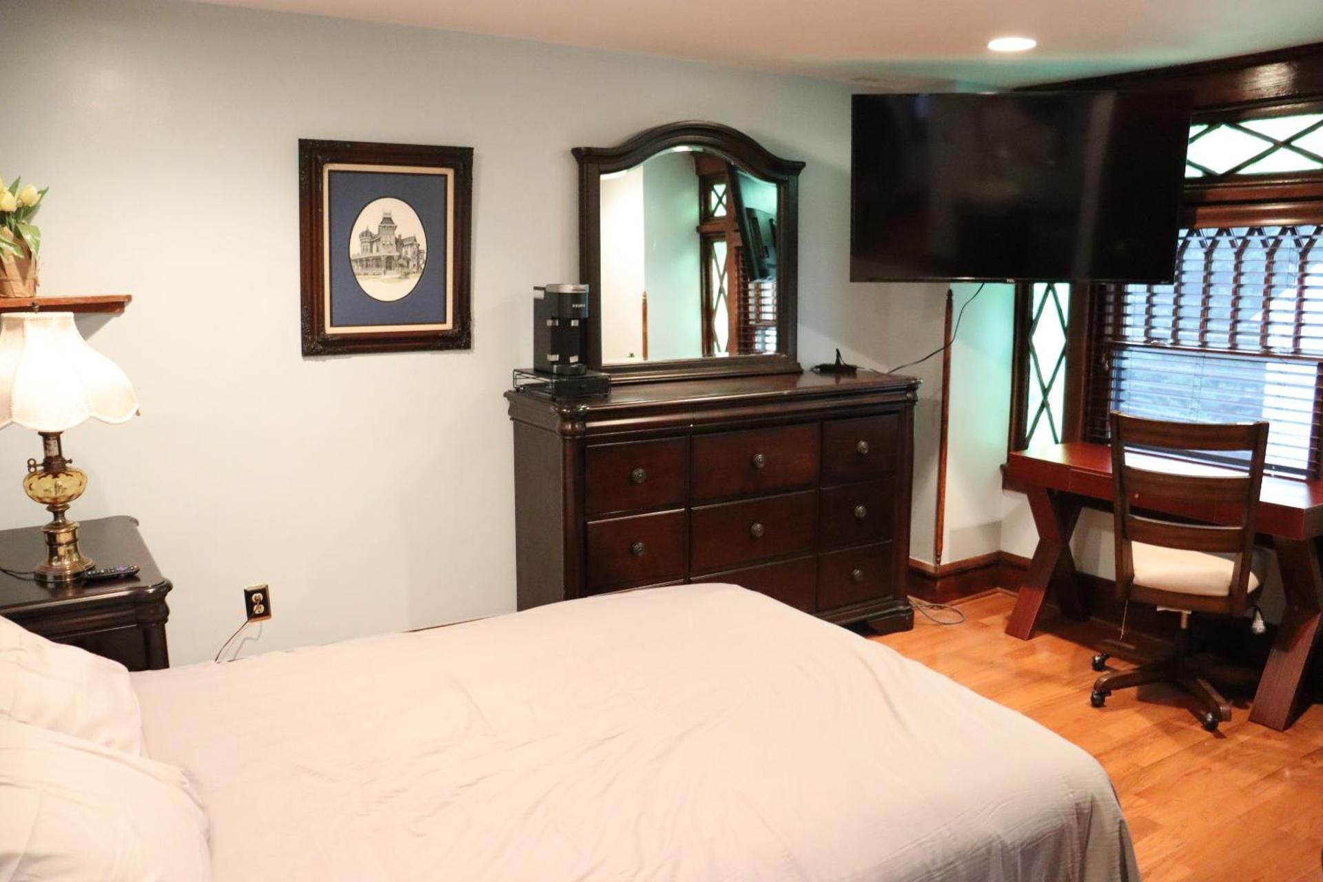 Double Room with Private Bathroom