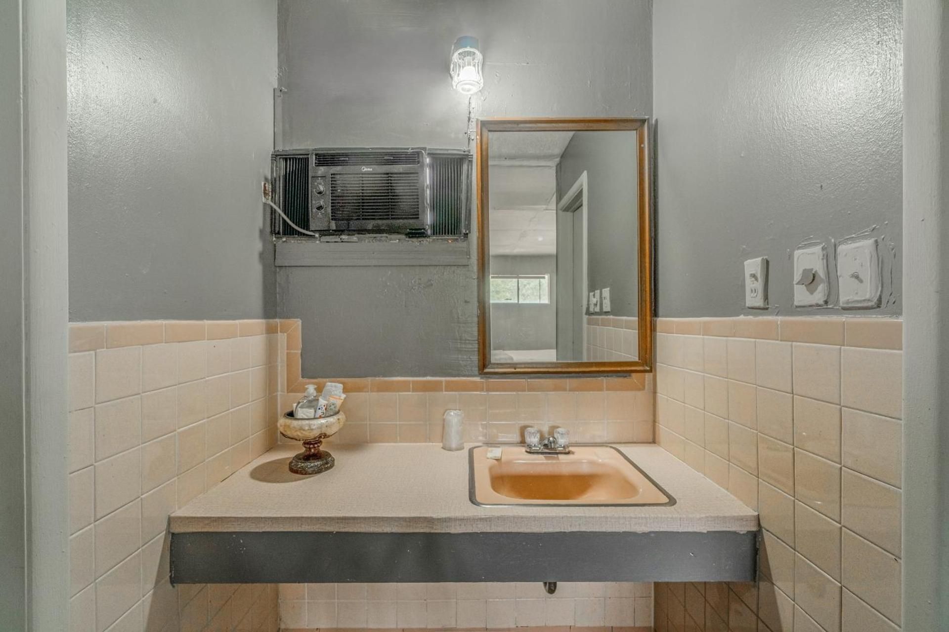 2 Full Beds Non-Smoking