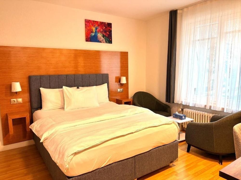 Akomo Bern Double Room, Courtyard View 2