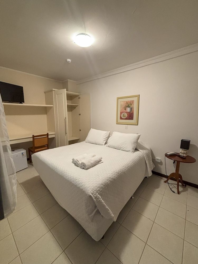 Standard Room, 1 Double or 2 Twin Beds