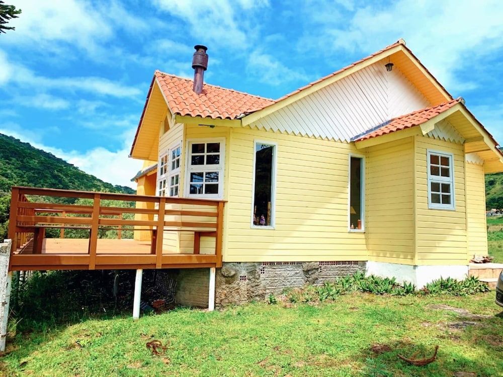 Grand Cabin, Mountain View