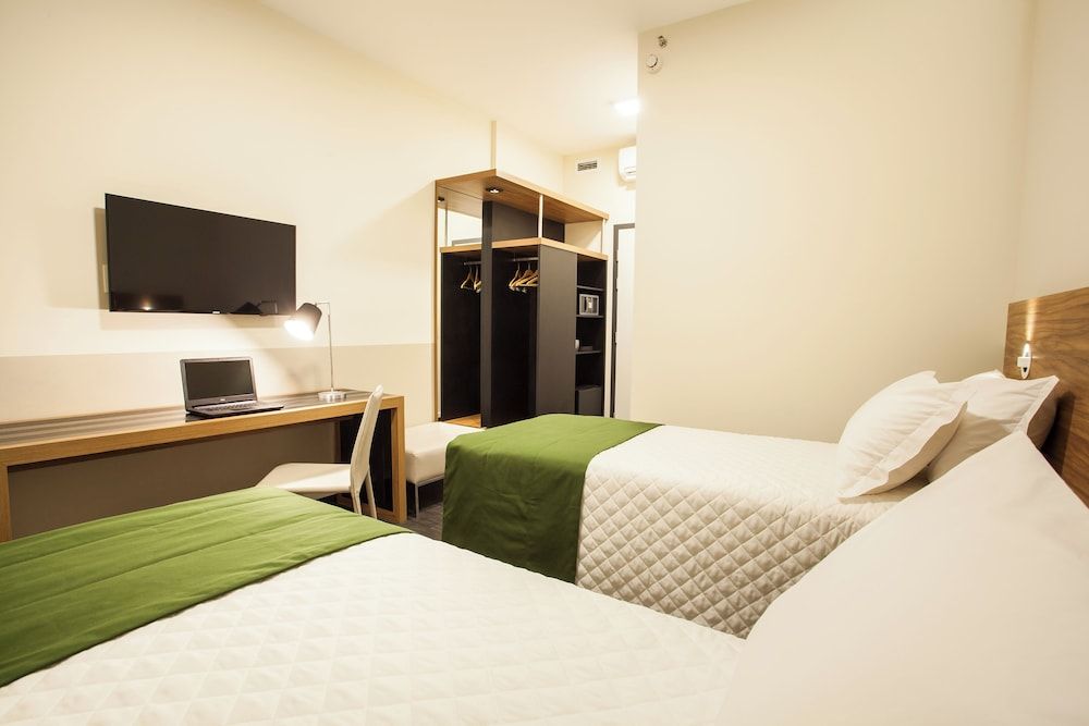 Deluxe Twin Room, City View