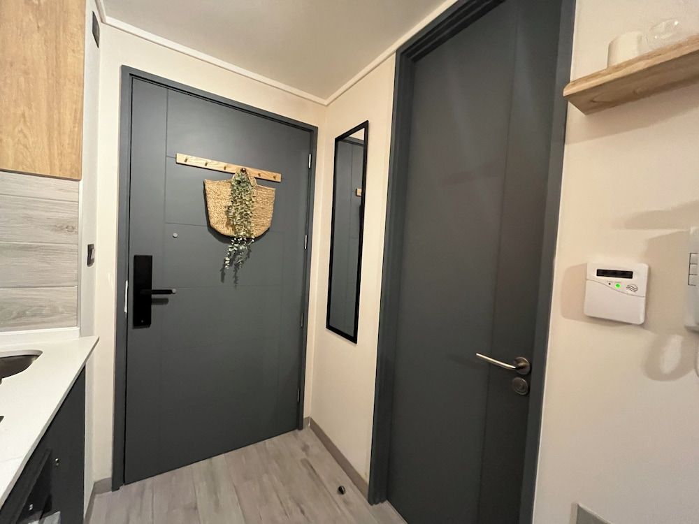 M&C Departamento República 815