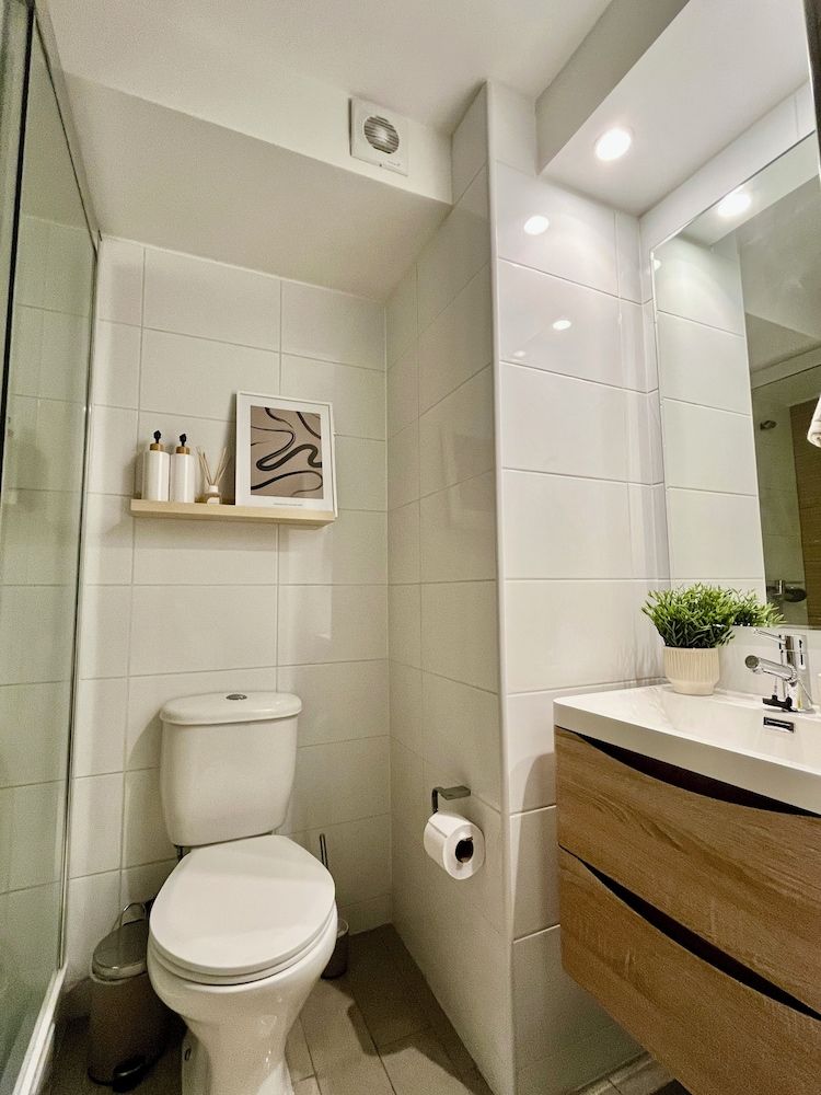 M&C DZ 211 Luxury Apartment, Balcony 13