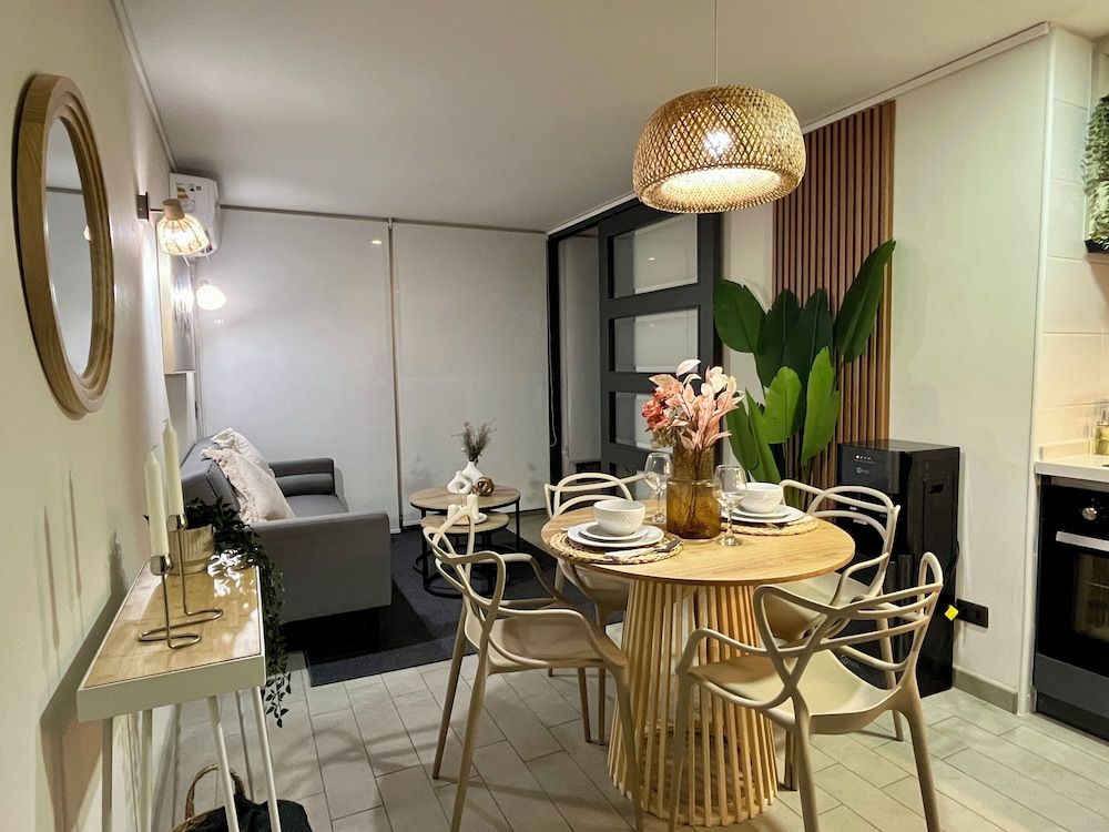 M&C DZ 211 Luxury Apartment, Balcony 7