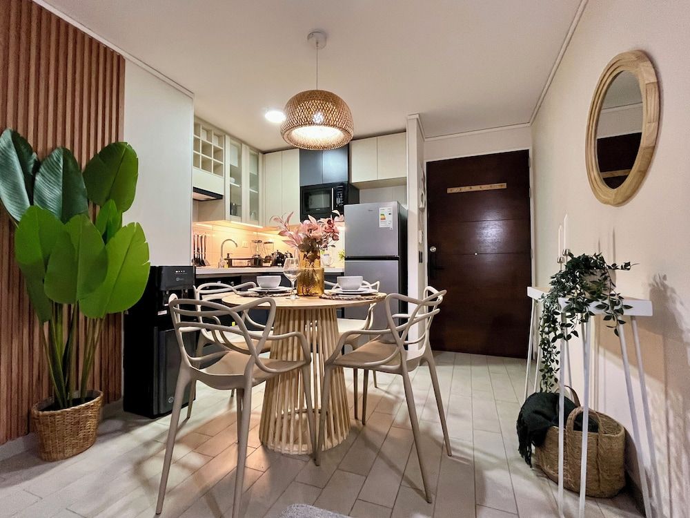 M&C DZ 211 Luxury Apartment, Balcony 8