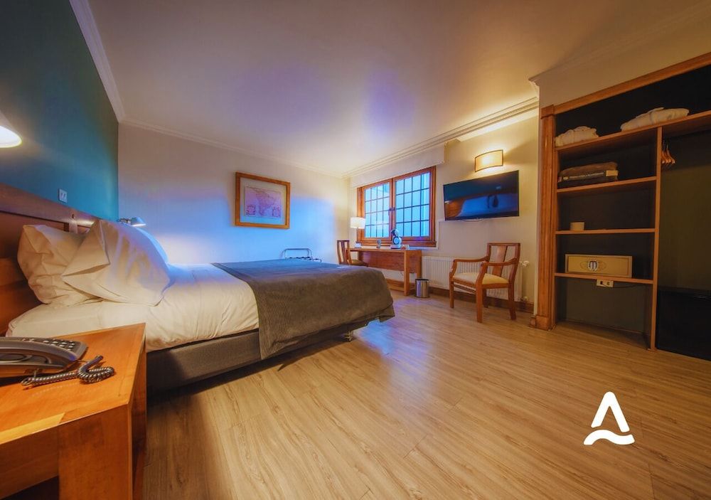 Almasur Punta Arenas Clásico Basic Double Room 4