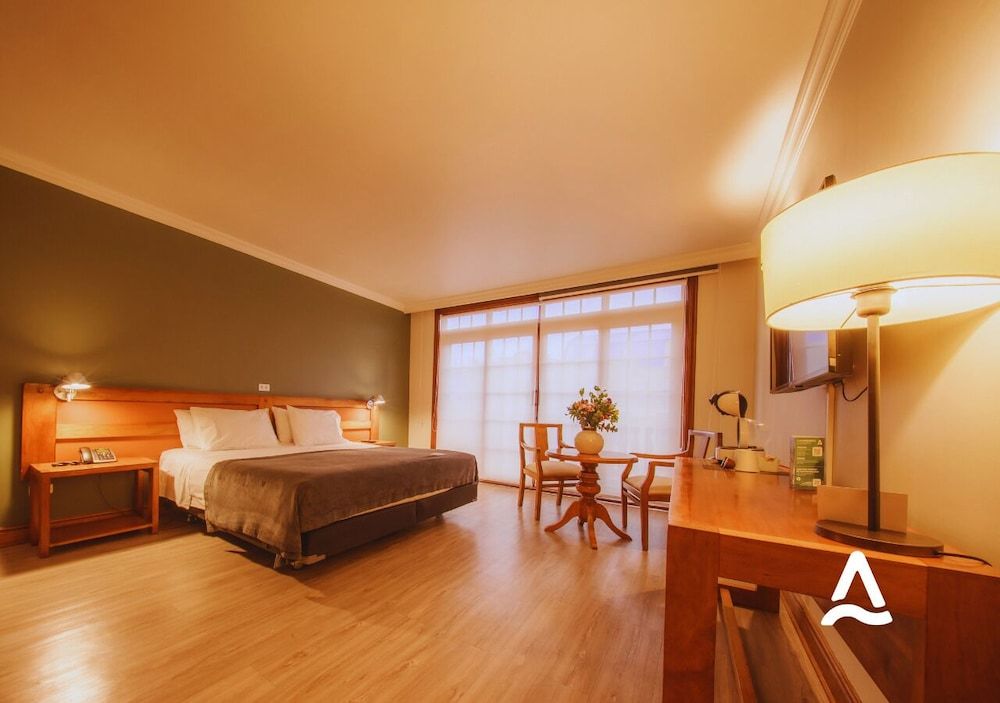 Almasur Punta Arenas Clásico Junior Studio Suite, 1 King Bed, Ensuite 2