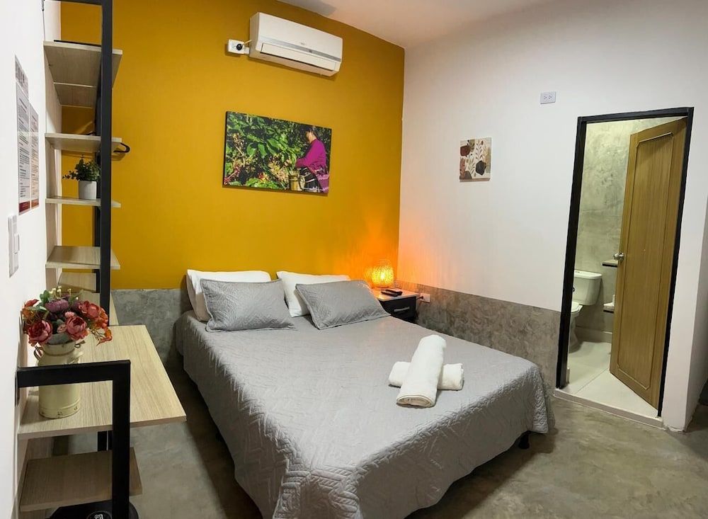 Nomada 22 Standard Double Room 6