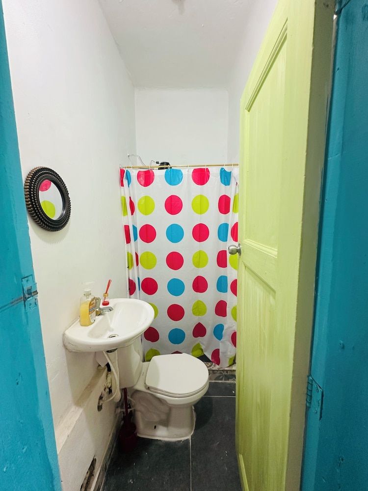 AQUI ME QUEDO here I stay Basic Double or Twin Room 5