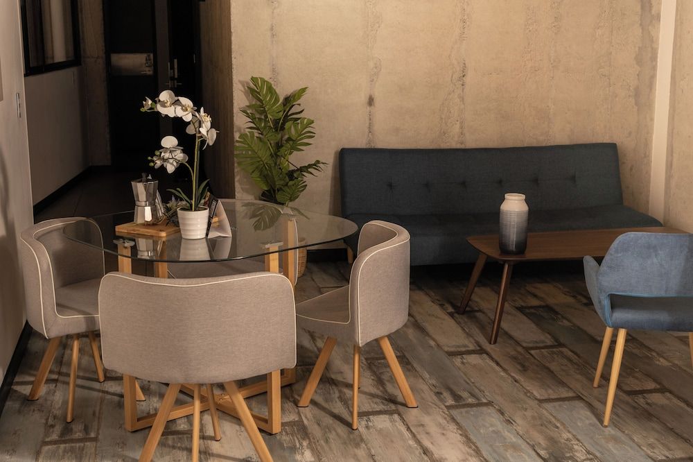 The Coffee Club Hotel Triple Room, City View 4