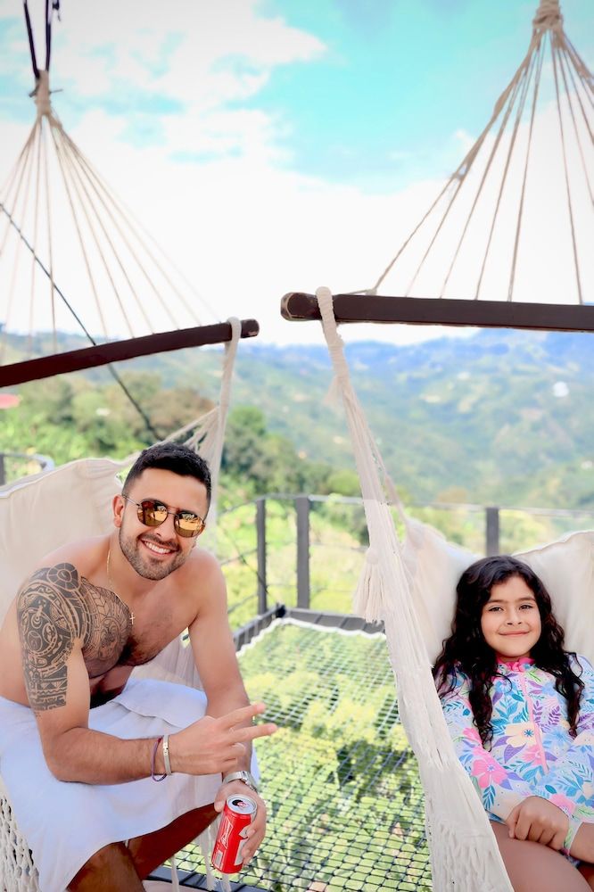 Chamí Glamping Deluxe Bungalow, Mountain View 9