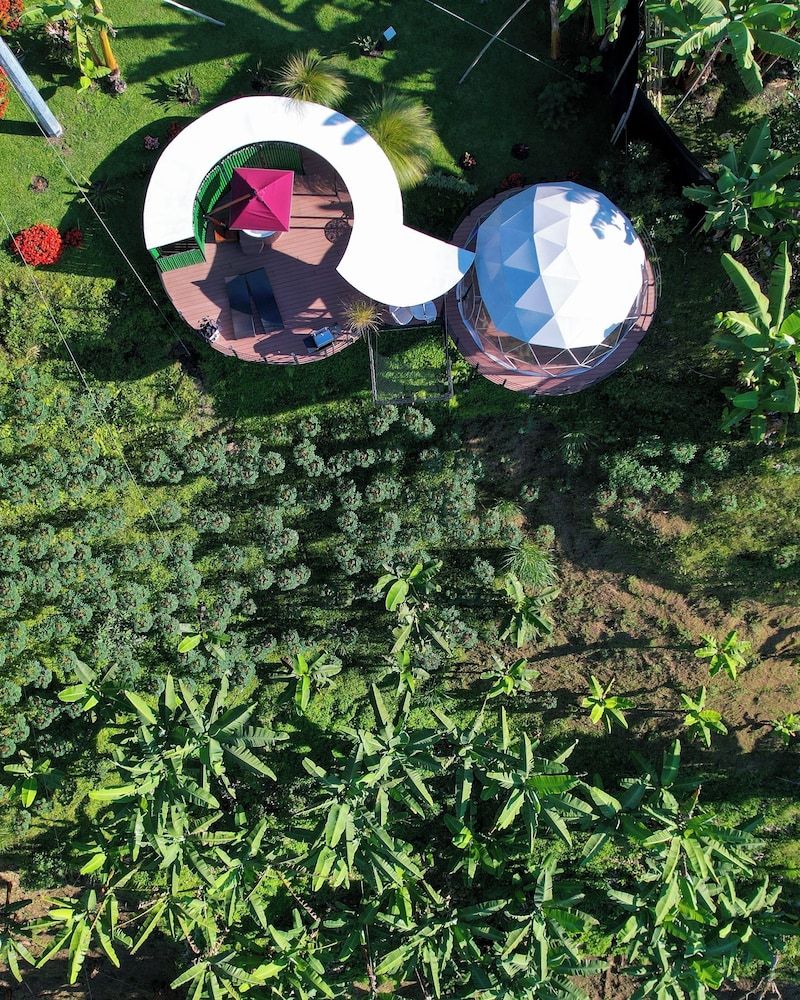 Chamí Glamping Deluxe Bungalow, Mountain View 3