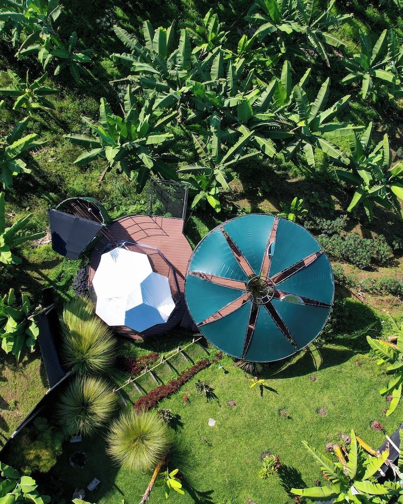 Chamí Glamping Deluxe Bungalow, Patio, Mountain View 2