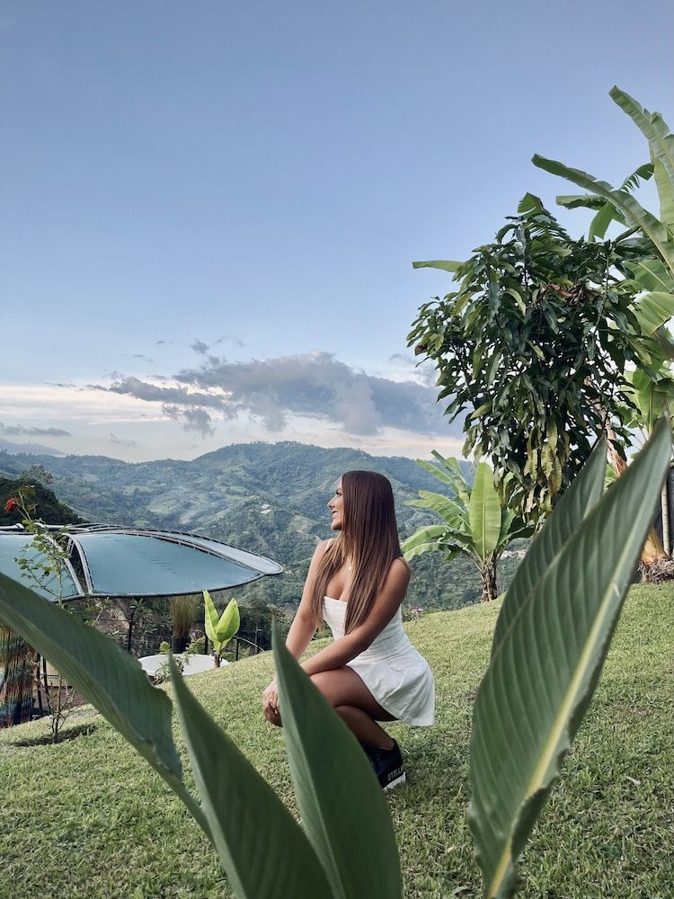 Chamí Glamping Deluxe Bungalow, Patio, Mountain View 13