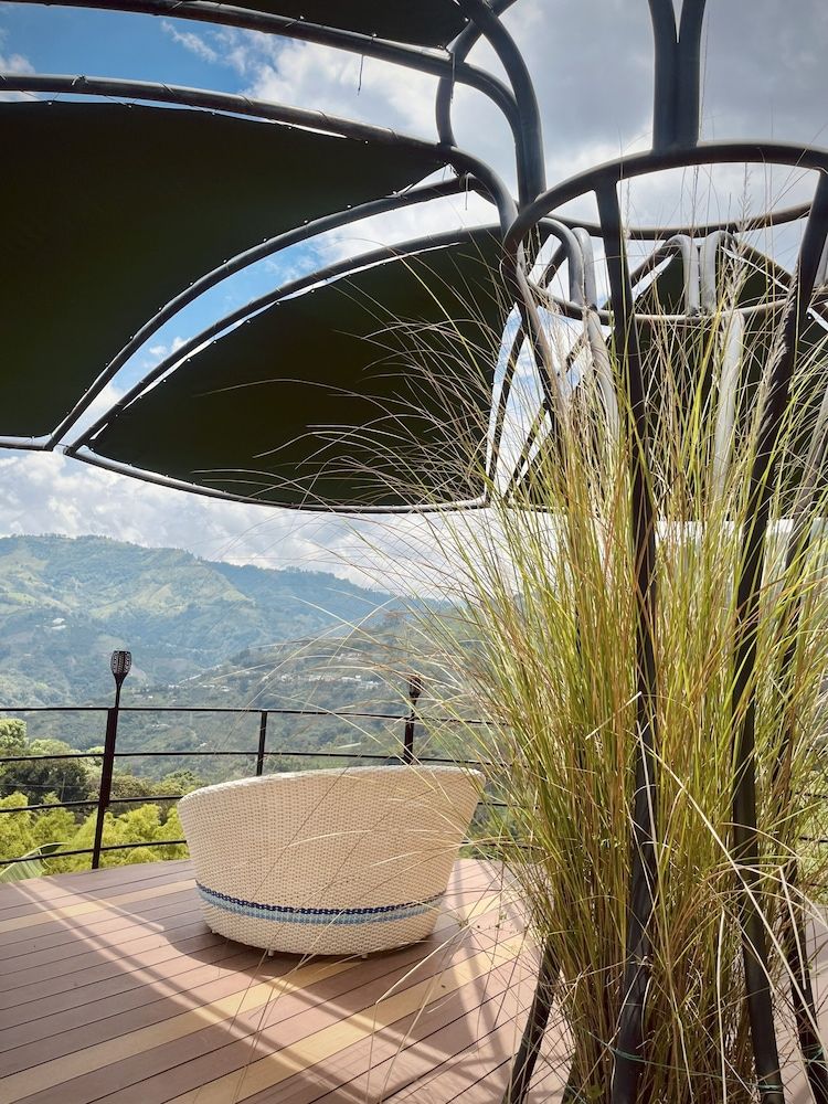 Chamí Glamping Deluxe Bungalow, Patio, Mountain View 11