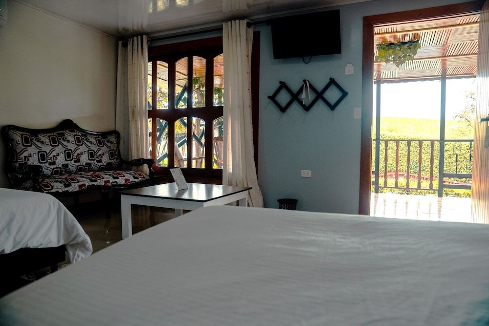 Finca Hotel Yerbabuena Quadruple Room 2