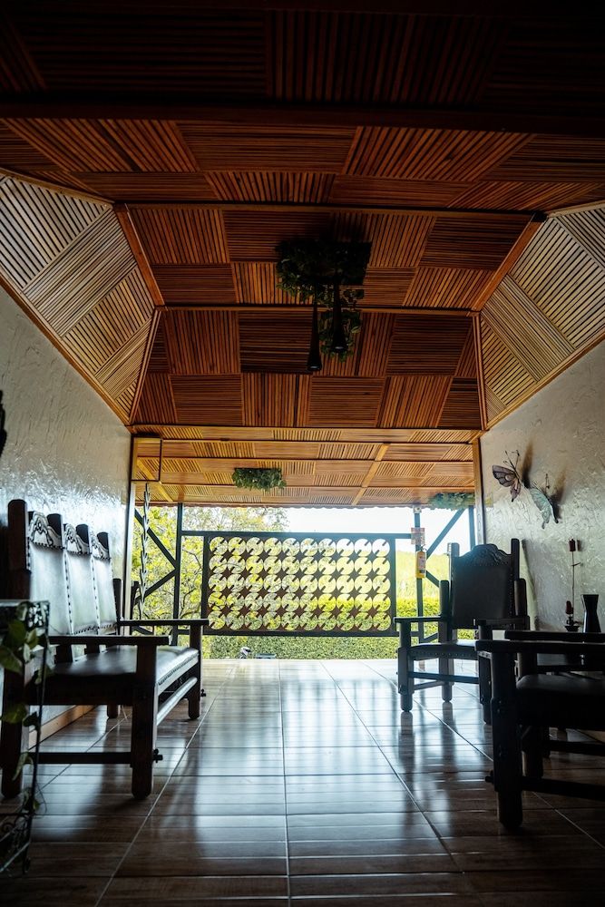 Finca Hotel Yerbabuena Quadruple Room 9