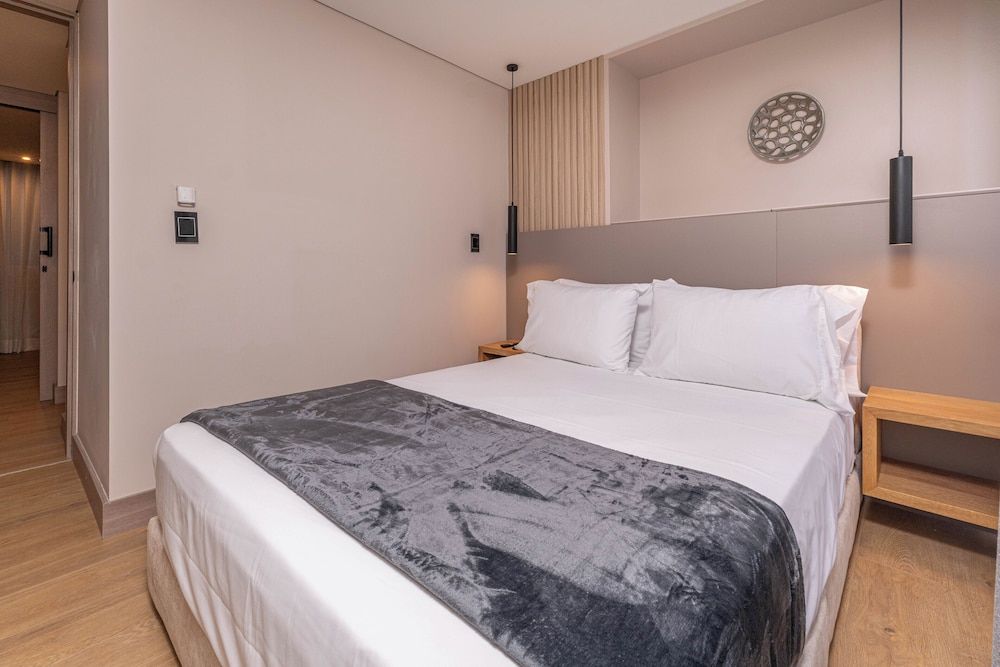 Luxury Apartment (603)
