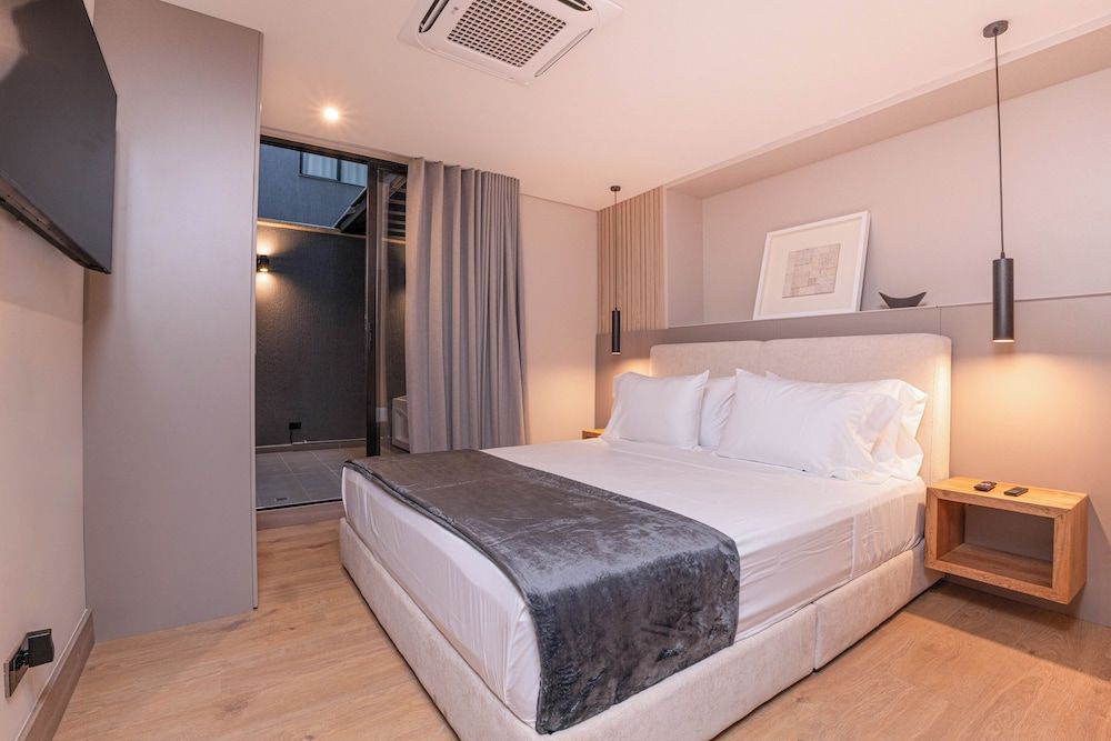 Premium Apartment (303)
