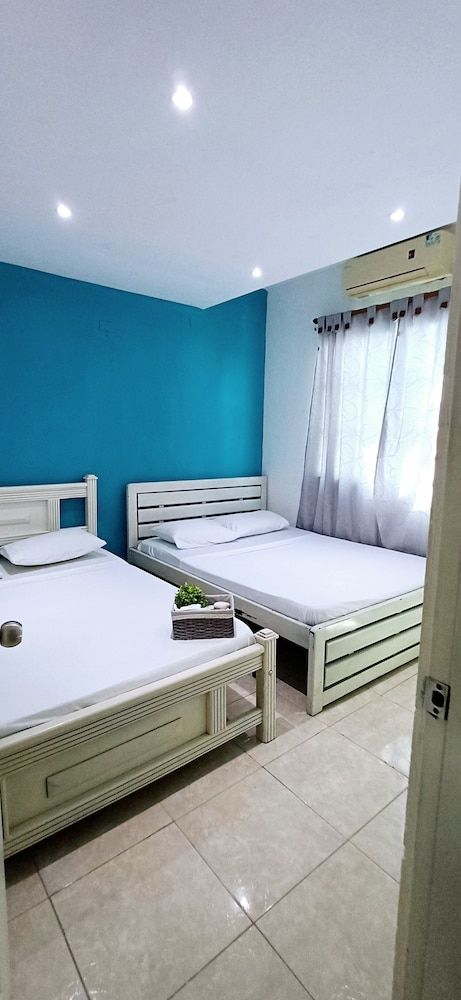Economy Triple Room
